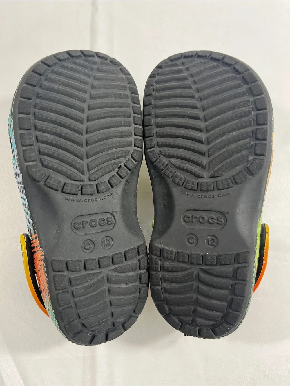 CROCS Classic Pool Party Clog Shoes Kids Size 12 Tropical Multicolor Unisex
